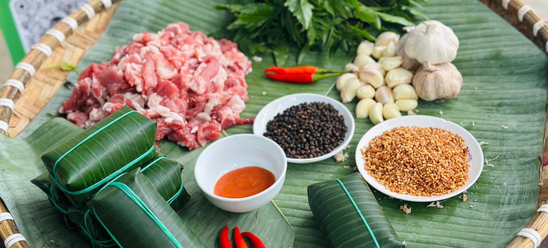 Vùng biển xứ Thanh không chỉ khiến người ta Vùng biển xứ Thanh không chỉ khiến người ta