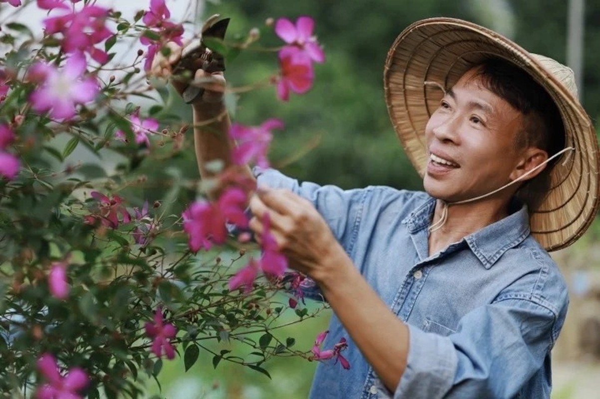 Nam NSƯT một mình chăm con nhỏ trong nhà vườn 10.000m2 ở Hà Nội, U60 không ngại cưới vợ lần 2- Ảnh 2. Nam NSƯT một mình chăm con nhỏ trong nhà vườn 10.000m2 ở Hà Nội, U60 không ngại cưới vợ lần 2- Ảnh 2.