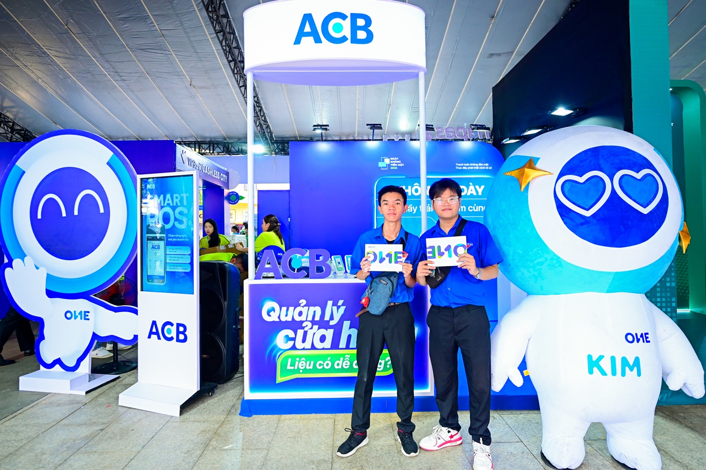 Ngày Không Tiền Mặt 2025: ACB cùng hơn 120.000 khách hàng trải nghiệm hành trình sống số- Ảnh 2. Ngày Không Tiền Mặt 2025: ACB cùng hơn 120.000 khách hàng trải nghiệm hành trình sống số- Ảnh 2.