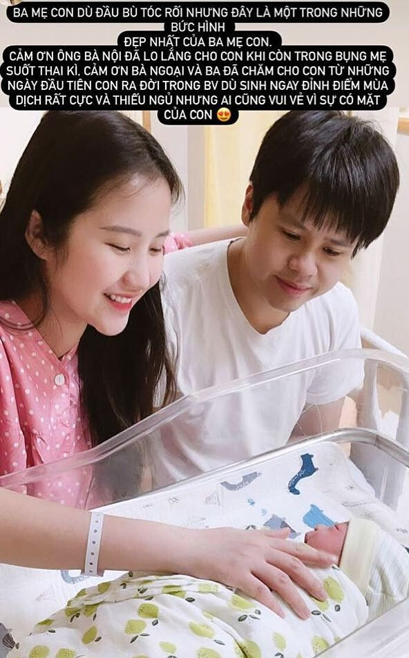 4 năm, đăng đúng 3 tấm ảnh có mặt vợ - cuộc hôn nhân ông chủ Saigon Square vẫn khiến người ta 4 năm, đăng đúng 3 tấm ảnh có mặt vợ - cuộc hôn nhân ông chủ Saigon Square vẫn khiến người ta