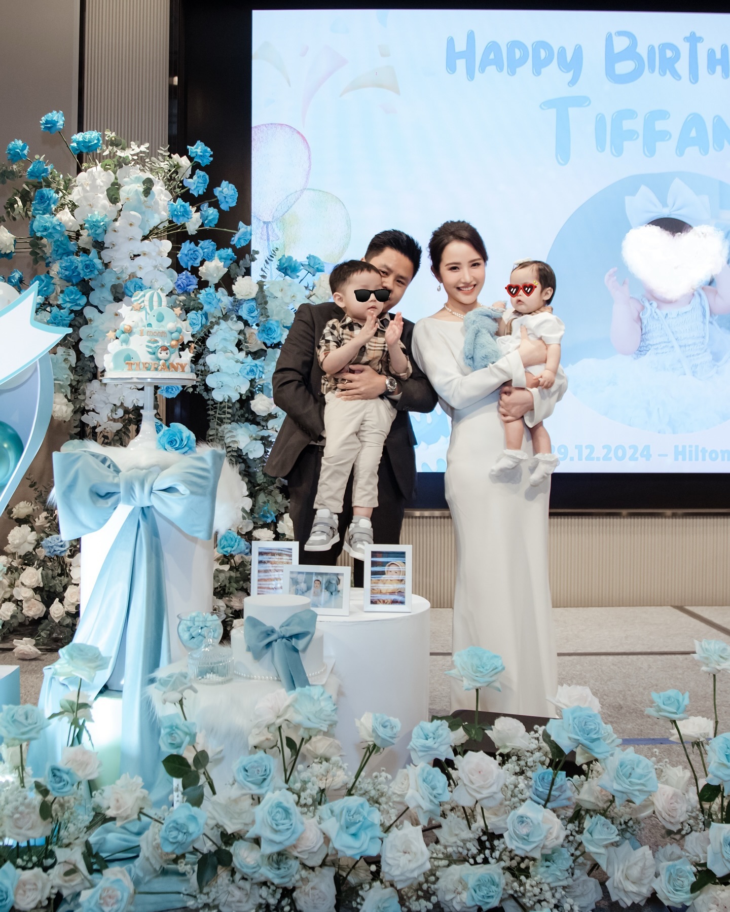 4 năm, đăng đúng 3 tấm ảnh có mặt vợ - cuộc hôn nhân ông chủ Saigon Square vẫn khiến người ta 4 năm, đăng đúng 3 tấm ảnh có mặt vợ - cuộc hôn nhân ông chủ Saigon Square vẫn khiến người ta