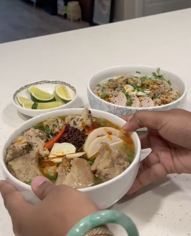 Người Việt hoang mang tột độ khi xem toàn bộ quá trình gái gốc Phi nấu thịt kho, bún đậu mắm tôm, bánh cuốn...- Ảnh 4. Người Việt hoang mang tột độ khi xem toàn bộ quá trình gái gốc Phi nấu thịt kho, bún đậu mắm tôm, bánh cuốn...- Ảnh 4.