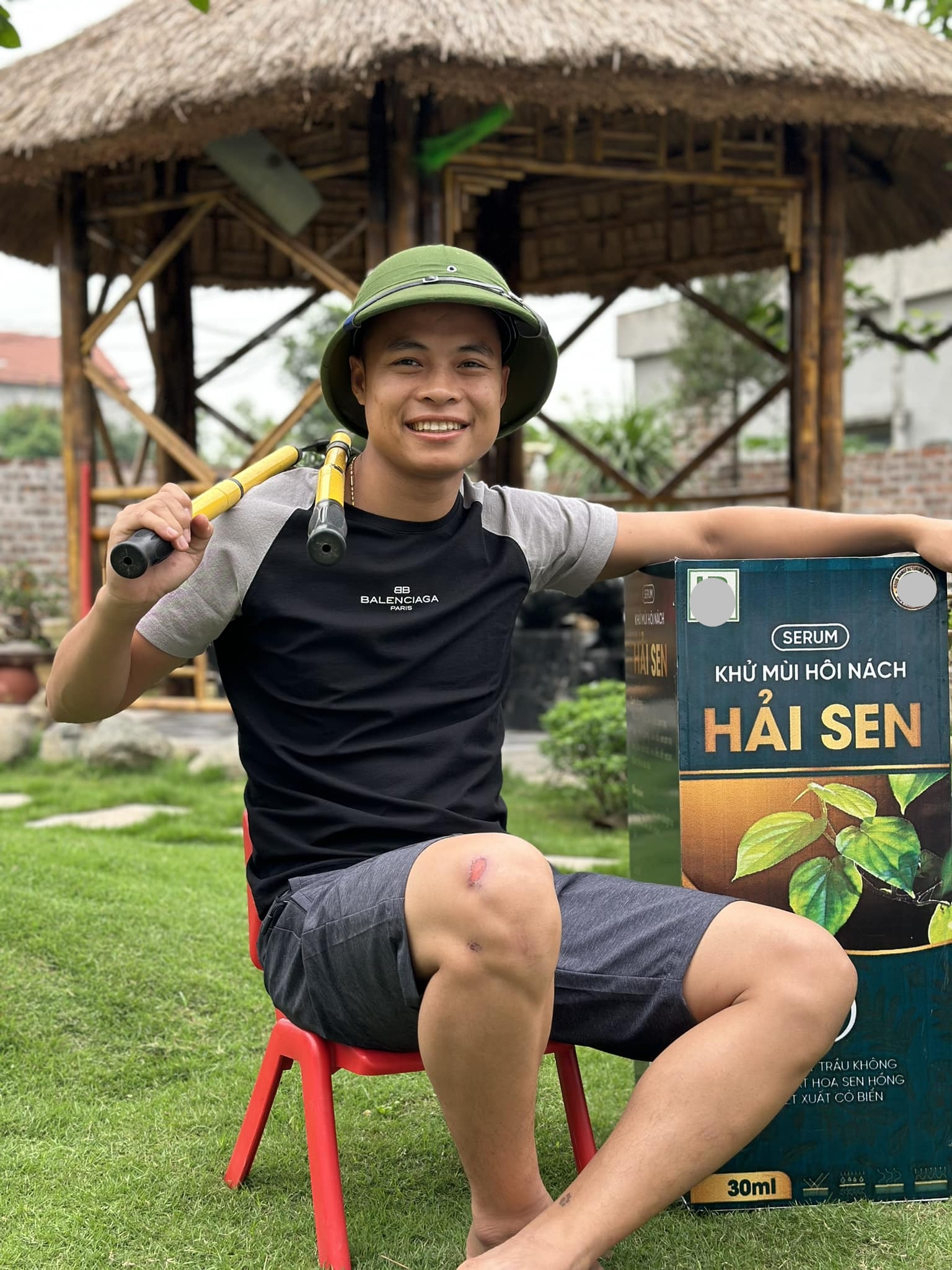 Hải Sen - TikToker bán siro ăn ngon, xịt khử mùi vừa bị bắt là ai?- Ảnh 1. Hải Sen - TikToker bán siro ăn ngon, xịt khử mùi vừa bị bắt là ai?- Ảnh 1.