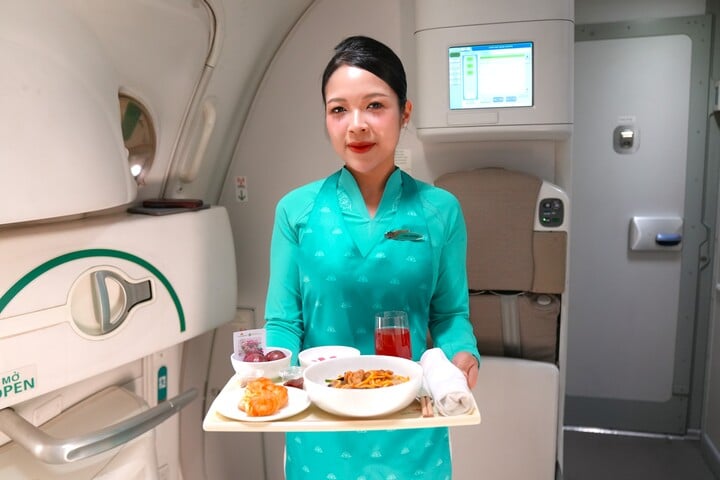 Vietnam Airlines đưa mận hậu Sơn La lên thực đơn trên không- Ảnh 2. Vietnam Airlines đưa mận hậu Sơn La lên thực đơn trên không- Ảnh 2.