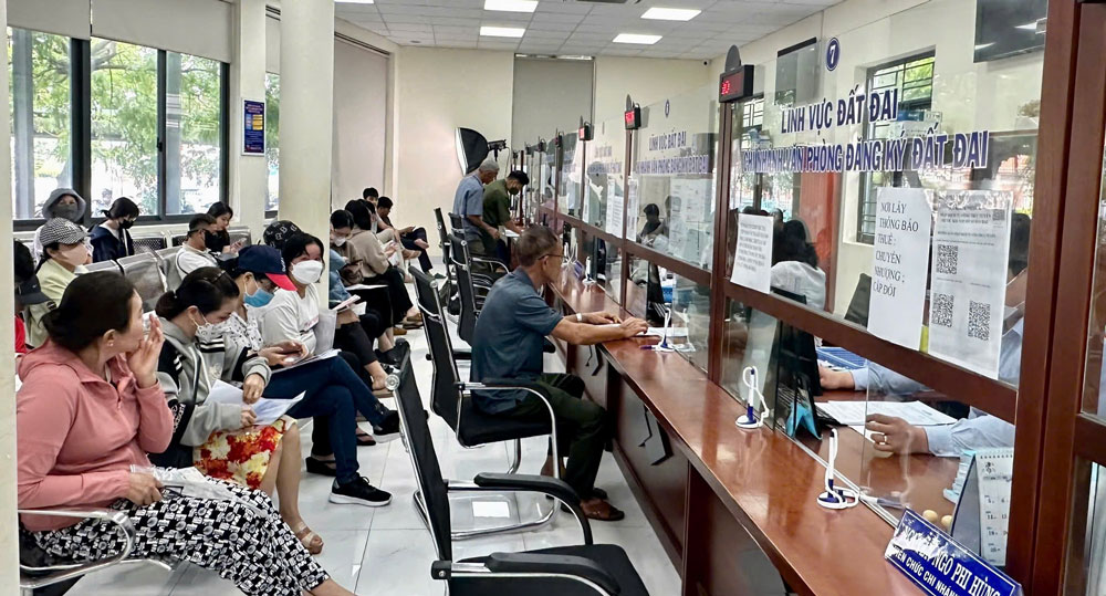 Hồ sơ đất đai tăng đột biến- Ảnh 1.