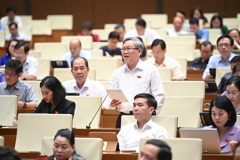 Nạn hàng giả, gian lận thương mại: Mới "chống" mà chưa thấy "xây"- Ảnh 1. Nạn hàng giả, gian lận thương mại: Mới "chống" mà chưa thấy "xây"- Ảnh 1.