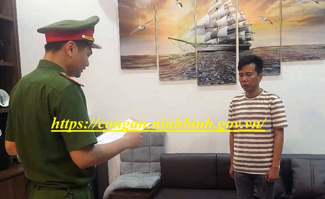 Kiểm tra công ty của giám đốc Trần Đại Phúc và một Tiktoker nổi tiếng, công an thu giữ gì?- Ảnh 2. Kiểm tra công ty của giám đốc Trần Đại Phúc và một Tiktoker nổi tiếng, công an thu giữ gì?- Ảnh 2.