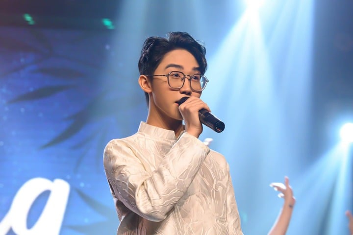 'Thần đồng âm nhạc' từng trở thành hiện tượng với vai Thị Mầu giờ ra sao?- Ảnh 2. 'Thần đồng âm nhạc' từng trở thành hiện tượng với vai Thị Mầu giờ ra sao?- Ảnh 2.