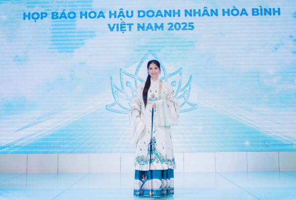 Không chỉ nhan sắc, đây là 3 tiêu chí quan trọng để lựa chọn Hoa hậu Doanh nhân Hòa bình Việt Nam 2025- Ảnh 2. Không chỉ nhan sắc, đây là 3 tiêu chí quan trọng để lựa chọn Hoa hậu Doanh nhân Hòa bình Việt Nam 2025- Ảnh 2.