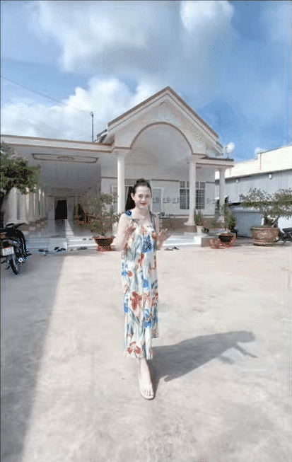 "Đặc sản" nhà miền Tây: Rộng "vô cùng tận", lắt léo như mê cung, gạch hoa sáng bóng cả sân, chỉ quét nhà thôi cũng bở hơi tai- Ảnh 1. "Đặc sản" nhà miền Tây: Rộng "vô cùng tận", lắt léo như mê cung, gạch hoa sáng bóng cả sân, chỉ quét nhà thôi cũng bở hơi tai- Ảnh 1.