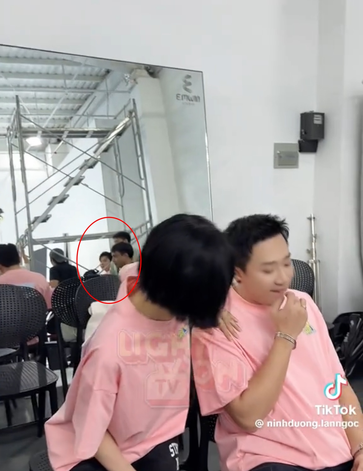 Lan Ngọc để lộ 1 Anh trai visual Lan Ngọc để lộ 1 Anh trai visual