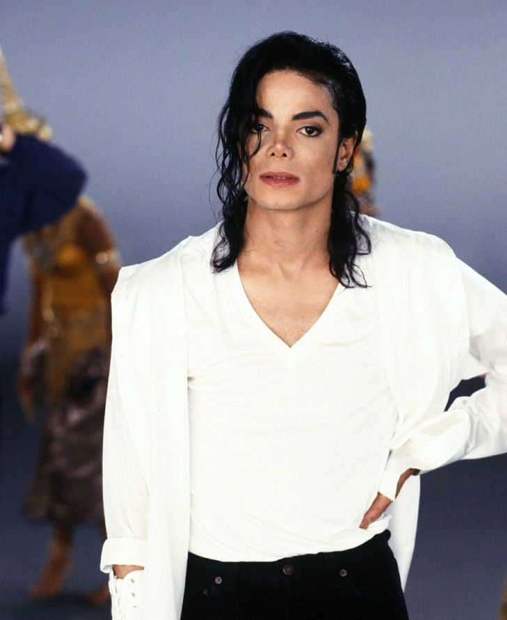 Sau cậu cả Beckham, "công chúa" nhà Michael Jackson cũng bất hiếu với bố?- Ảnh 2. Sau cậu cả Beckham, "công chúa" nhà Michael Jackson cũng bất hiếu với bố?- Ảnh 2.