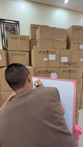 Cảnh tượng giật mình trong biệt thự của Hải Sen trước khi bị bắt- Ảnh 3. Cảnh tượng giật mình trong biệt thự của Hải Sen trước khi bị bắt- Ảnh 3.