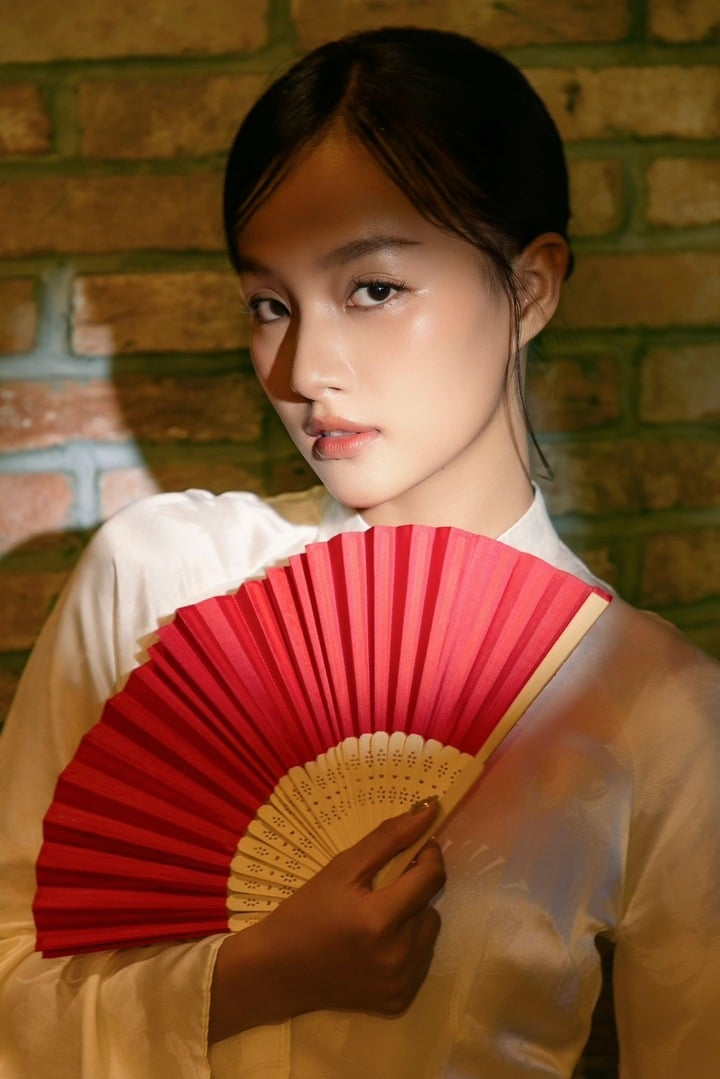 Cặp sao Việt lệch nhau 13 tuổi bị đồn hẹn hò khắp MXH: Nhà trai giàu top đầu showbiz, si mê nhà gái ra mặt- Ảnh 5.