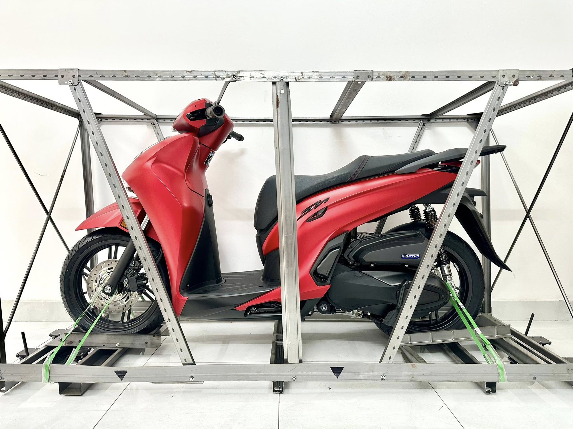 3 mẫu xe ga mới nhất của Honda về Việt Nam: Thiết kế độc lạ, có xe chỉ 'ăn' 1,7L/100km- Ảnh 4. 3 mẫu xe ga mới nhất của Honda về Việt Nam: Thiết kế độc lạ, có xe chỉ 'ăn' 1,7L/100km- Ảnh 4.