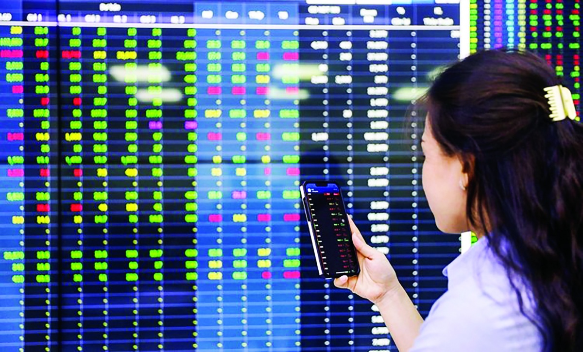 Dòng tiền dồi dào nhưng vì sao VN-Index vẫn chưa bứt phá?- Ảnh 1. Dòng tiền dồi dào nhưng vì sao VN-Index vẫn chưa bứt phá?- Ảnh 1.