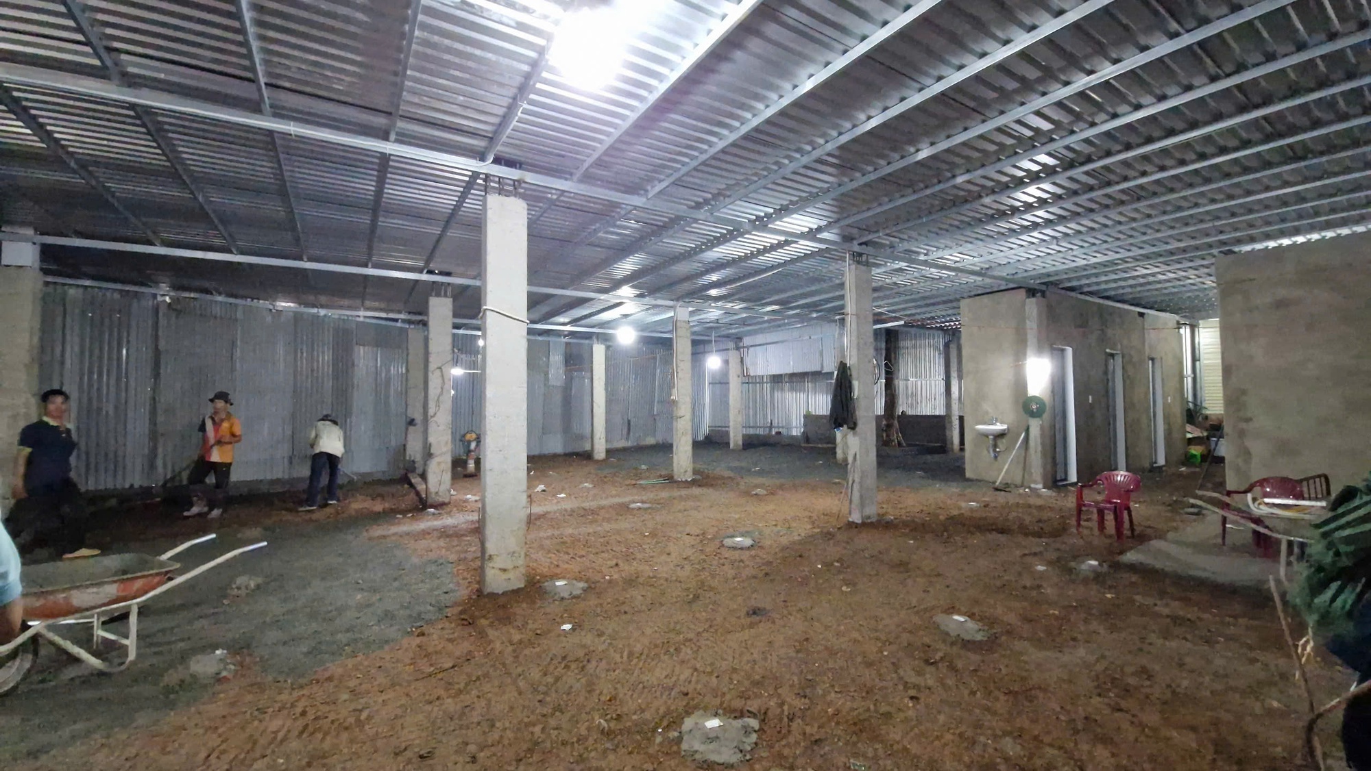 Công trình "khủng" 740 m2 xây không phép trên đất rừng đèo Bảo Lộc- Ảnh 4. Công trình "khủng" 740 m2 xây không phép trên đất rừng đèo Bảo Lộc- Ảnh 4.