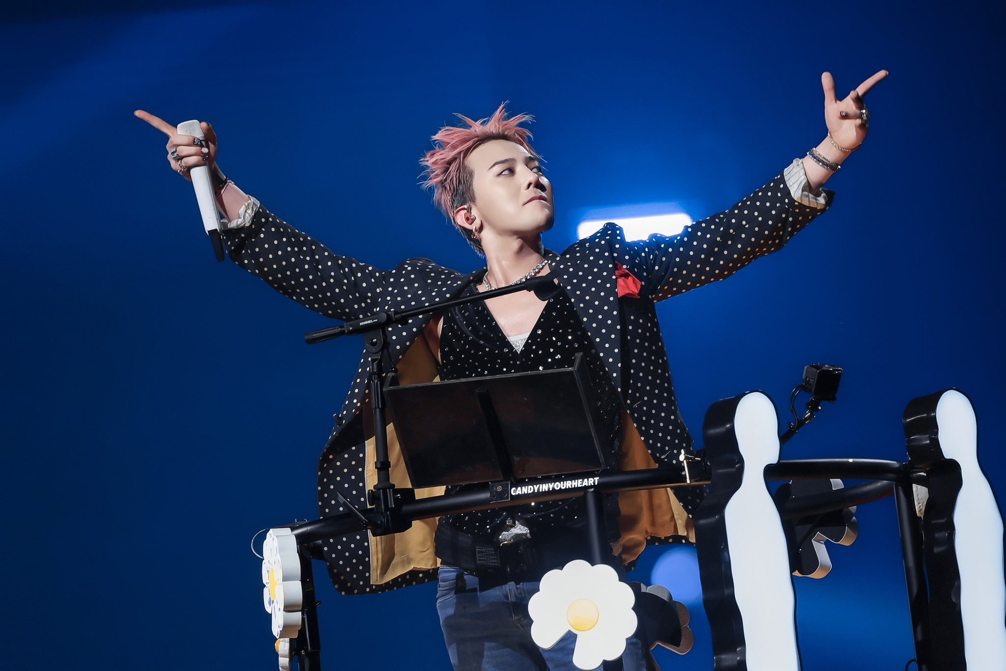 HOT: Khách sạn khu SVĐ Mỹ Đình “cháy phòng” trước đêm diễn của G-Dragon, nơi từng đón BLACKPINK cũng “sold out”- Ảnh 1. HOT: Khách sạn khu SVĐ Mỹ Đình “cháy phòng” trước đêm diễn của G-Dragon, nơi từng đón BLACKPINK cũng “sold out”- Ảnh 1.