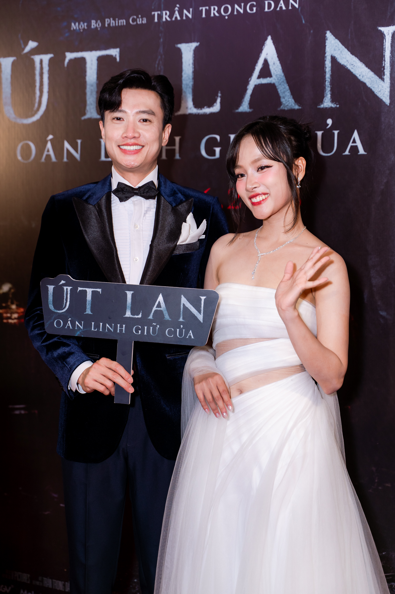 Cặp sao Việt lệch nhau 13 tuổi bị đồn hẹn hò khắp MXH: Nhà trai giàu top đầu showbiz, si mê nhà gái ra mặt- Ảnh 4.