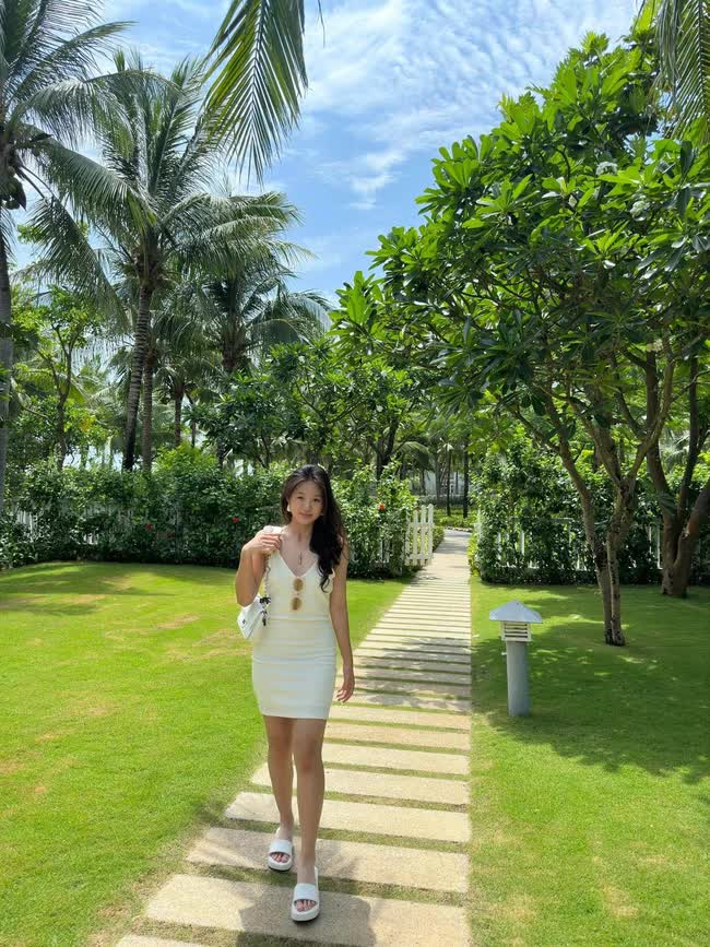 Con gái hoa khôi bóng chuyền Kim Huệ: 18 tuổi xinh đẹp phổng phao, thành tích thể thao mới đáng nể, chuẩn “con nhà nòi”- Ảnh 4. Con gái hoa khôi bóng chuyền Kim Huệ: 18 tuổi xinh đẹp phổng phao, thành tích thể thao mới đáng nể, chuẩn “con nhà nòi”- Ảnh 4.