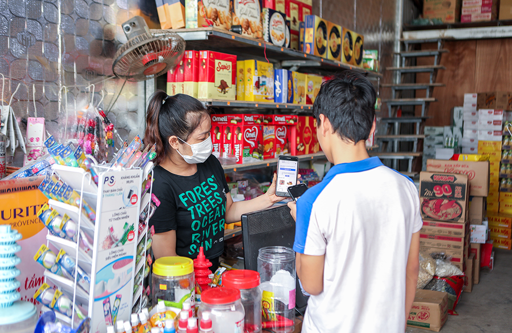 Bán gói mì 3.000 đồng cũng xuất hóa đơn, sao không áp dụng chế độ kê khai đơn giản hơn: Cục Thuế nói gì?- Ảnh 1. Bán gói mì 3.000 đồng cũng xuất hóa đơn, sao không áp dụng chế độ kê khai đơn giản hơn: Cục Thuế nói gì?- Ảnh 1.