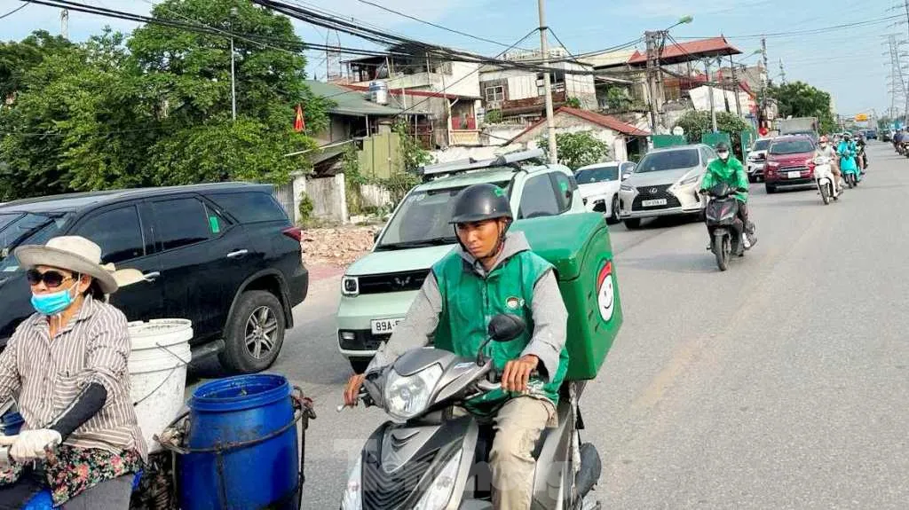Tiếp tục lùi thời hạn hoàn thành dự án mở rộng đường Tam Trinh- Ảnh 9. Tiếp tục lùi thời hạn hoàn thành dự án mở rộng đường Tam Trinh- Ảnh 9.