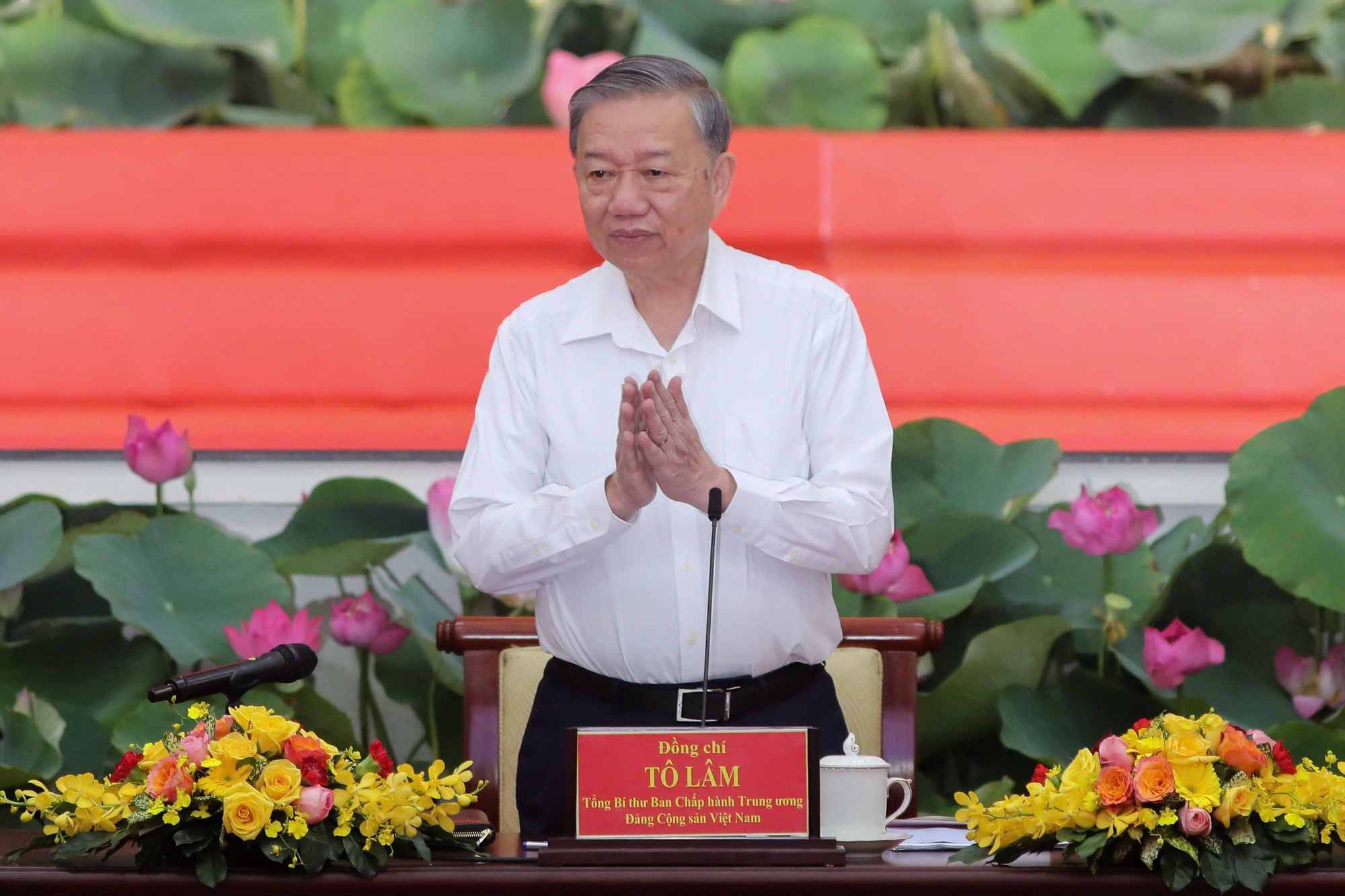 Tổng Bí thư Tô Lâm làm việc với 3 tỉnh, thành: TP HCM, Bình Dương, Bà Rịa - Vũng Tàu- Ảnh 1. Tổng Bí thư Tô Lâm làm việc với 3 tỉnh, thành: TP HCM, Bình Dương, Bà Rịa - Vũng Tàu- Ảnh 1.