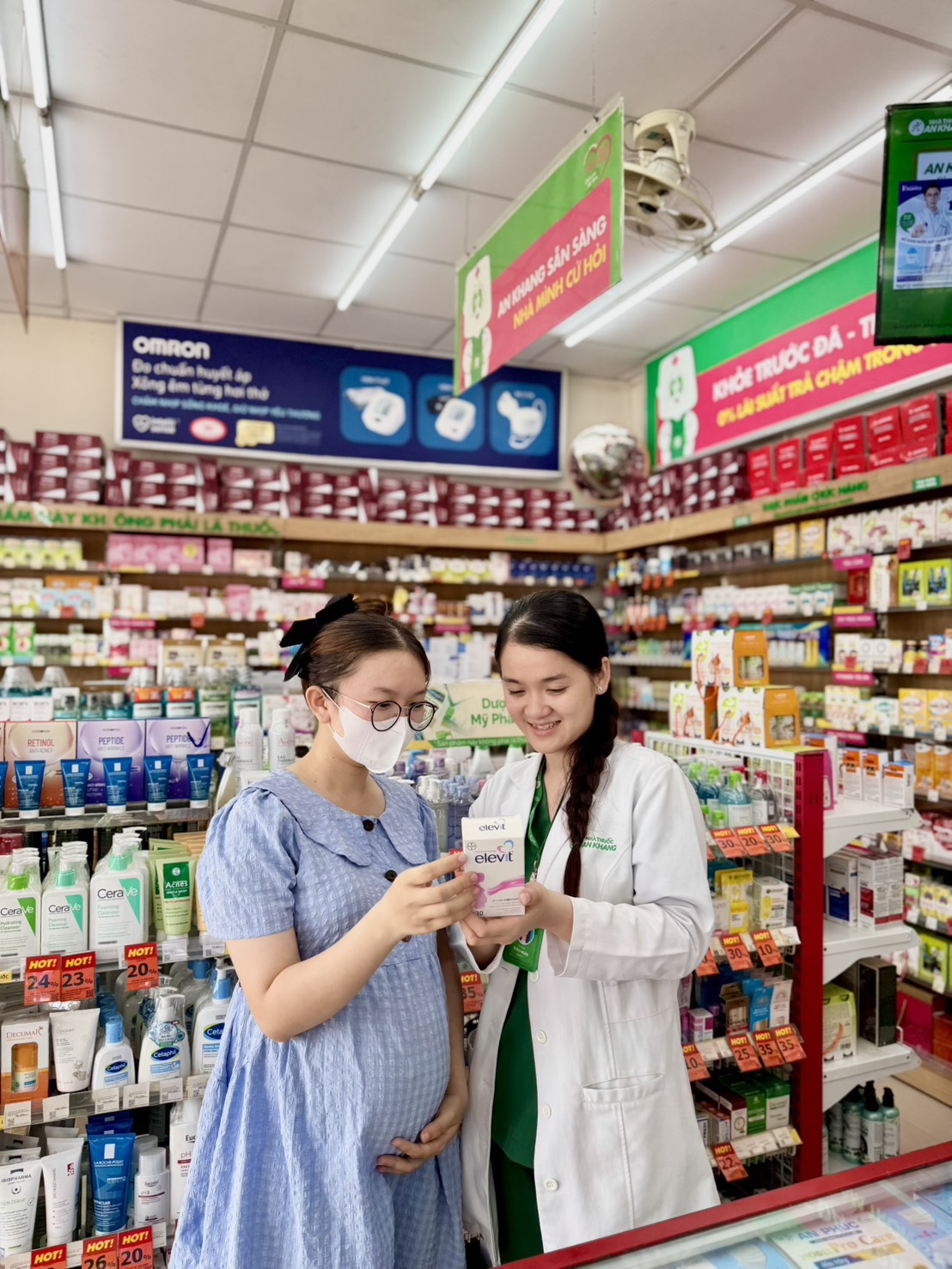 Thêm tiện ích đặt lịch khám tại hơn 300 cơ sở y tế, An Khang muốn chuyển mình thành “trạm y tế” khu phố?- Ảnh 2. Thêm tiện ích đặt lịch khám tại hơn 300 cơ sở y tế, An Khang muốn chuyển mình thành “trạm y tế” khu phố?- Ảnh 2.