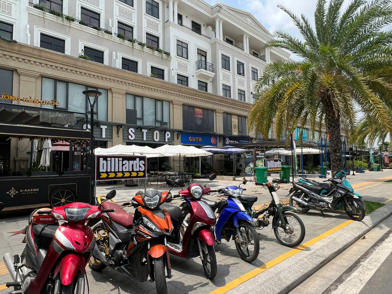Shophouse triệu đô khu ven Tp.HCM: Chỗ hắt hiu, nơi sôi động, sự thật ít ai ngờ- Ảnh 15. Shophouse triệu đô khu ven Tp.HCM: Chỗ hắt hiu, nơi sôi động, sự thật ít ai ngờ- Ảnh 15.