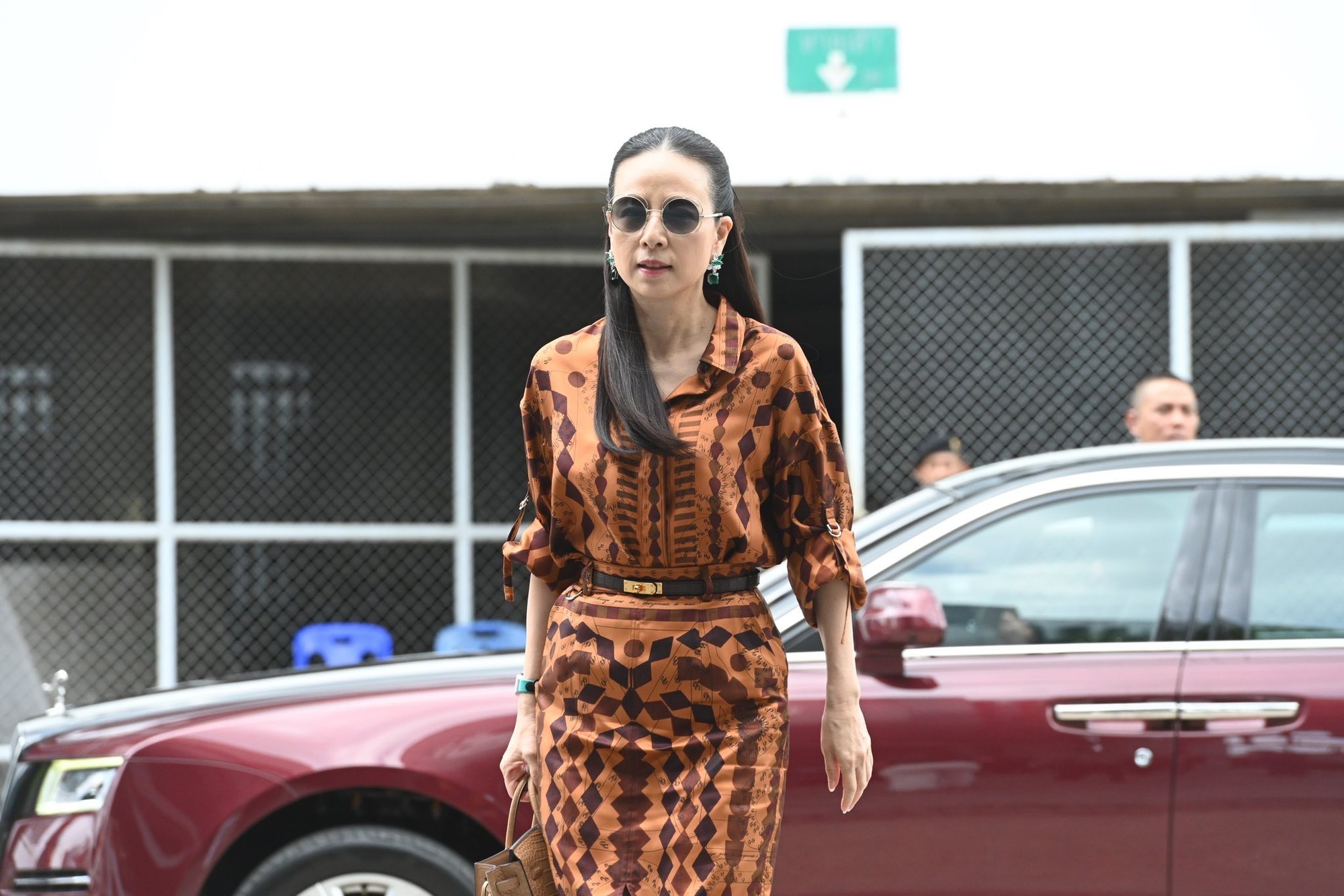 Nữ tỷ phú Madam Pang U60 vẫn khoe dáng nuột nà bên chồng gia thế “trâm anh thế phiệt”- Ảnh 6. Nữ tỷ phú Madam Pang U60 vẫn khoe dáng nuột nà bên chồng gia thế “trâm anh thế phiệt”- Ảnh 6.