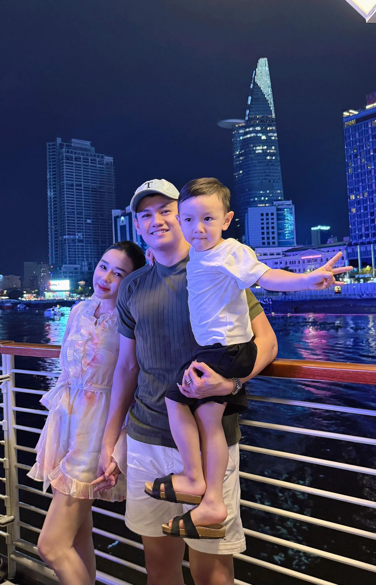 Vợ Hồ Tấn Tài hóa thân thành Vợ Hồ Tấn Tài hóa thân thành