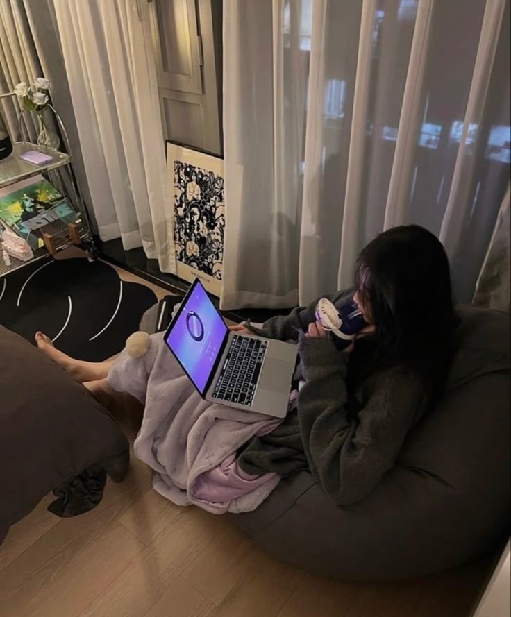Cô gái bỏ việc văn phòng, "ngồi chơi" kiếm hơn 365 triệu/tháng- Ảnh 3. Cô gái bỏ việc văn phòng, "ngồi chơi" kiếm hơn 365 triệu/tháng- Ảnh 3.