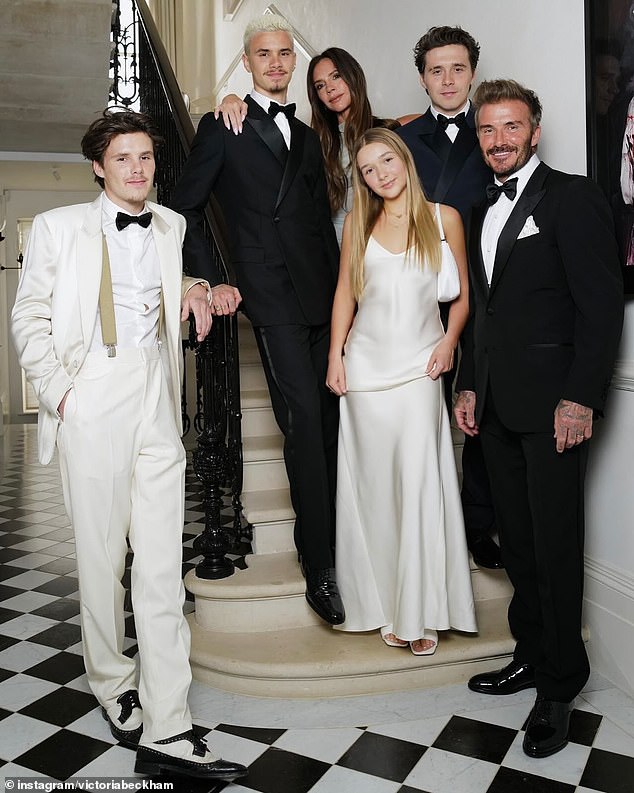 Con cả nhà Beckham bị gắn mác Con cả nhà Beckham bị gắn mác