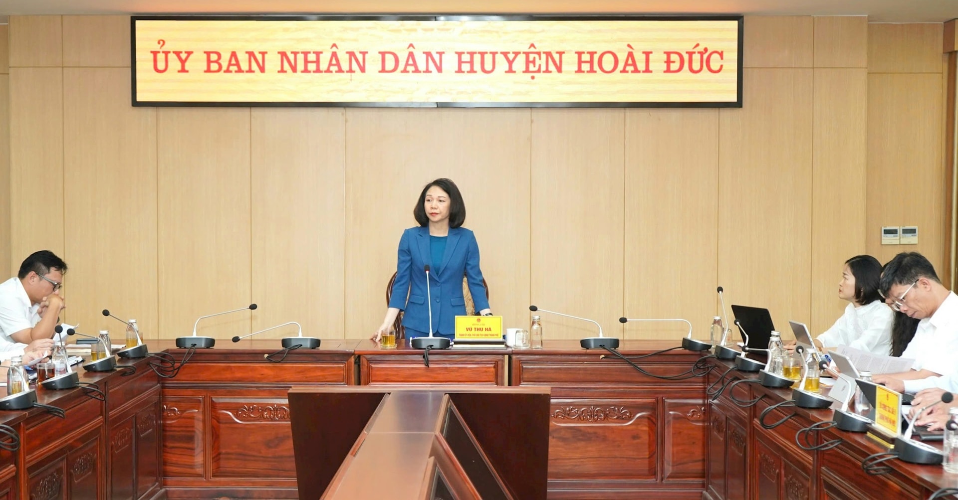 Phó Chủ tịch UBND thành phố Hà Nội Vũ Thu Hà làm việc với huyện Hoài Đức về công tác sắp xếp đơn vị hành chính cấp xã- Ảnh 1. Phó Chủ tịch UBND thành phố Hà Nội Vũ Thu Hà làm việc với huyện Hoài Đức về công tác sắp xếp đơn vị hành chính cấp xã- Ảnh 1.