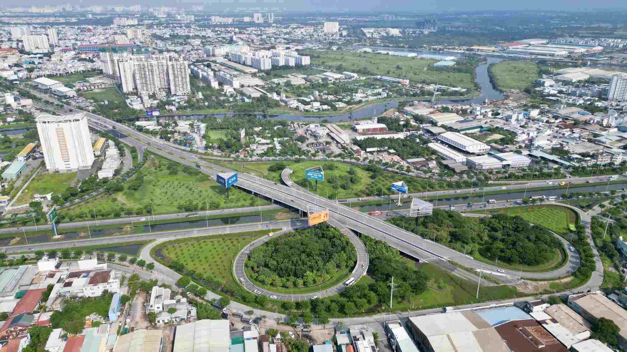 Thiếu hụt nguồn cung nhà phố chất lượng cao tại khu Tây TP.HCM- Ảnh 1. Thiếu hụt nguồn cung nhà phố chất lượng cao tại khu Tây TP.HCM- Ảnh 1.