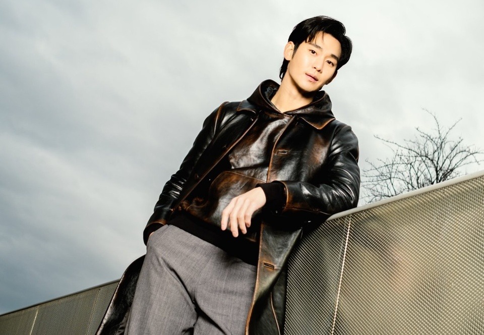 Kim Soo Hyun bị hàng loạt nhãn hàng khởi kiện, tịch thu nhà cửa, khả năng cao biến mất khỏi showbiz!- Ảnh 6. Kim Soo Hyun bị hàng loạt nhãn hàng khởi kiện, tịch thu nhà cửa, khả năng cao biến mất khỏi showbiz!- Ảnh 6.