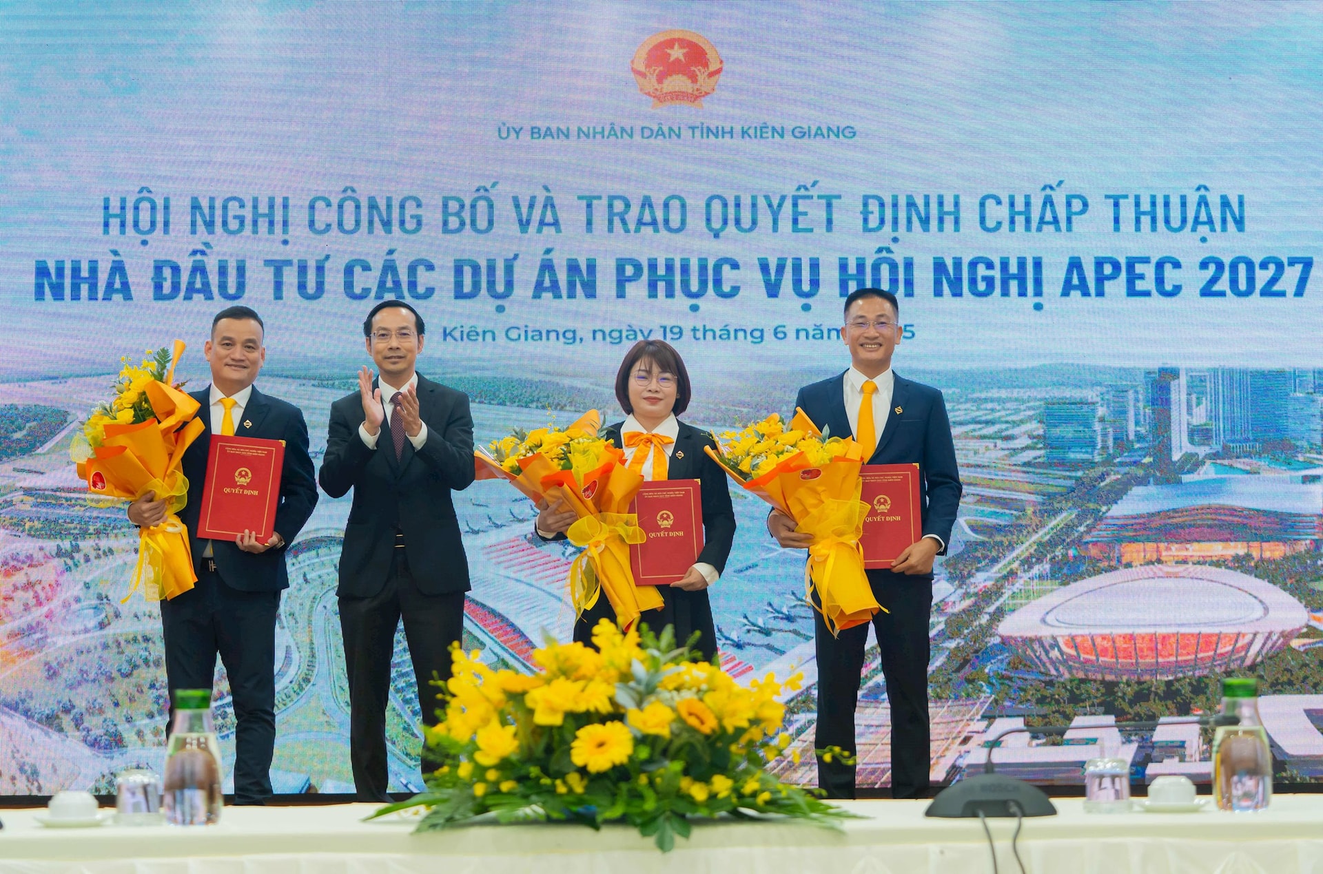 Sun Group chính thức được chấp thuận đầu tư dự án mở rộng Cảng Hàng không quốc tế Phú Quốc, tổng vốn gần 22.000 tỷ đồng, có khả năng đón 20 triệu khách- Ảnh 2. Sun Group chính thức được chấp thuận đầu tư dự án mở rộng Cảng Hàng không quốc tế Phú Quốc, tổng vốn gần 22.000 tỷ đồng, có khả năng đón 20 triệu khách- Ảnh 2.