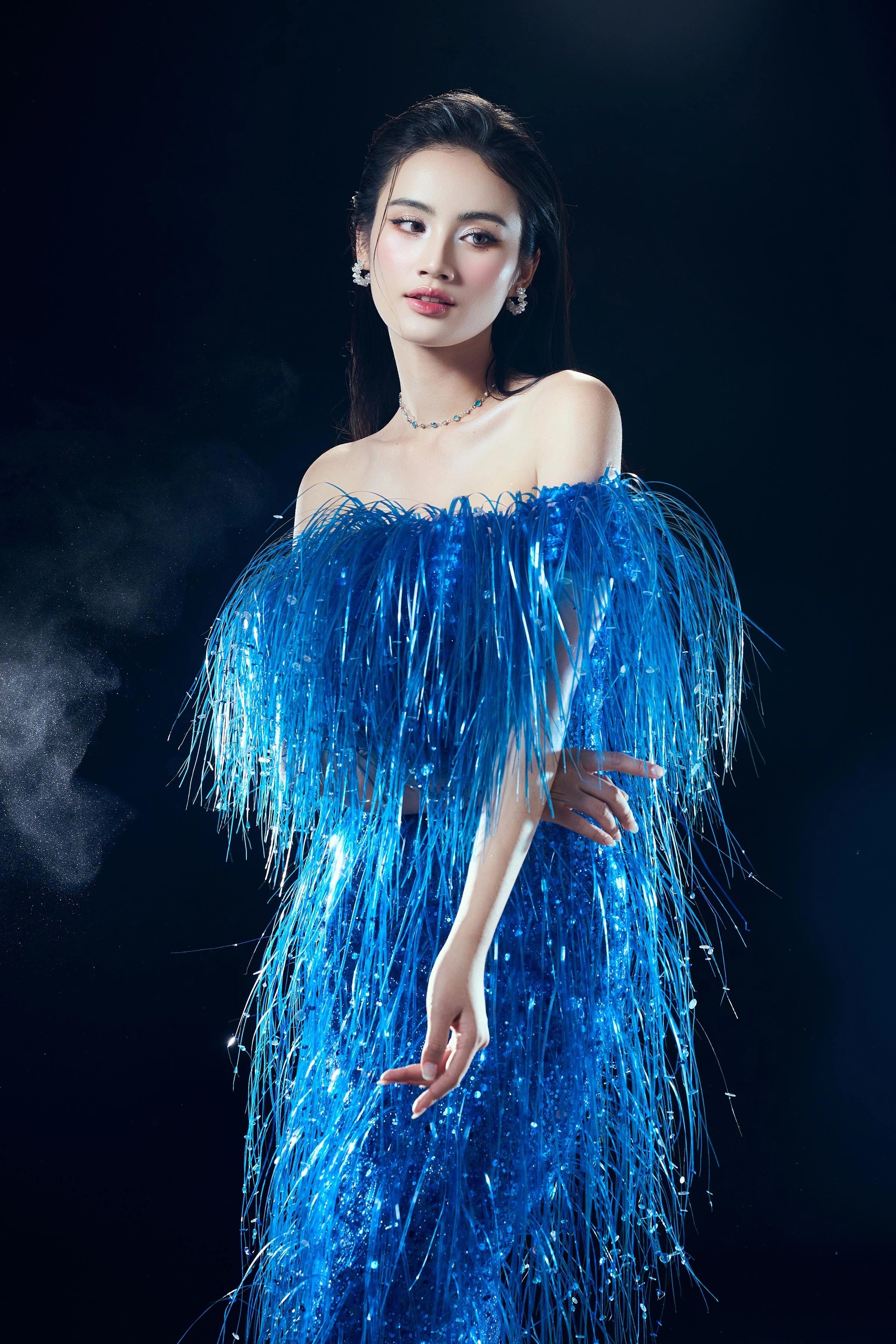 Hậu “chinh chiến” Miss World, Ý Nhi tiết lộ kế hoạch trở lại Úc du học- Ảnh 2. Hậu “chinh chiến” Miss World, Ý Nhi tiết lộ kế hoạch trở lại Úc du học- Ảnh 2.
