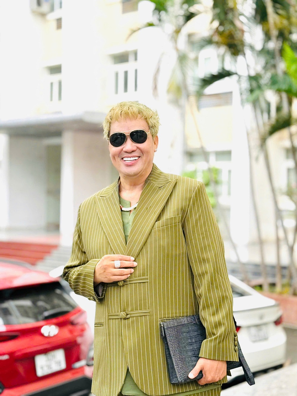 Nam nghệ sĩ rao biệt phủ 100 tỷ, tuổi 54: “Tôi đang chuẩn bị thi đầu vào Tiến sĩ”- Ảnh 5. Nam nghệ sĩ rao biệt phủ 100 tỷ, tuổi 54: “Tôi đang chuẩn bị thi đầu vào Tiến sĩ”- Ảnh 5.