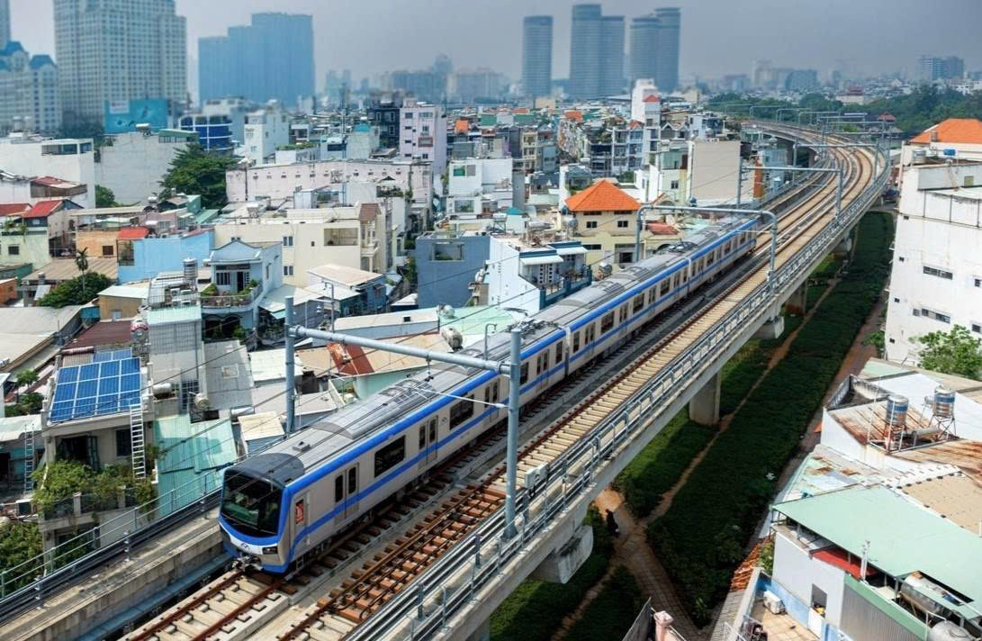 Đồng Nai thống nhất chủ trương kéo dài tuyến metro số 1 Tp.HCM đến sân bay Long Thành, vốn đầu tư hơn 67.000 tỉ đồng- Ảnh 1. Đồng Nai thống nhất chủ trương kéo dài tuyến metro số 1 Tp.HCM đến sân bay Long Thành, vốn đầu tư hơn 67.000 tỉ đồng- Ảnh 1.
