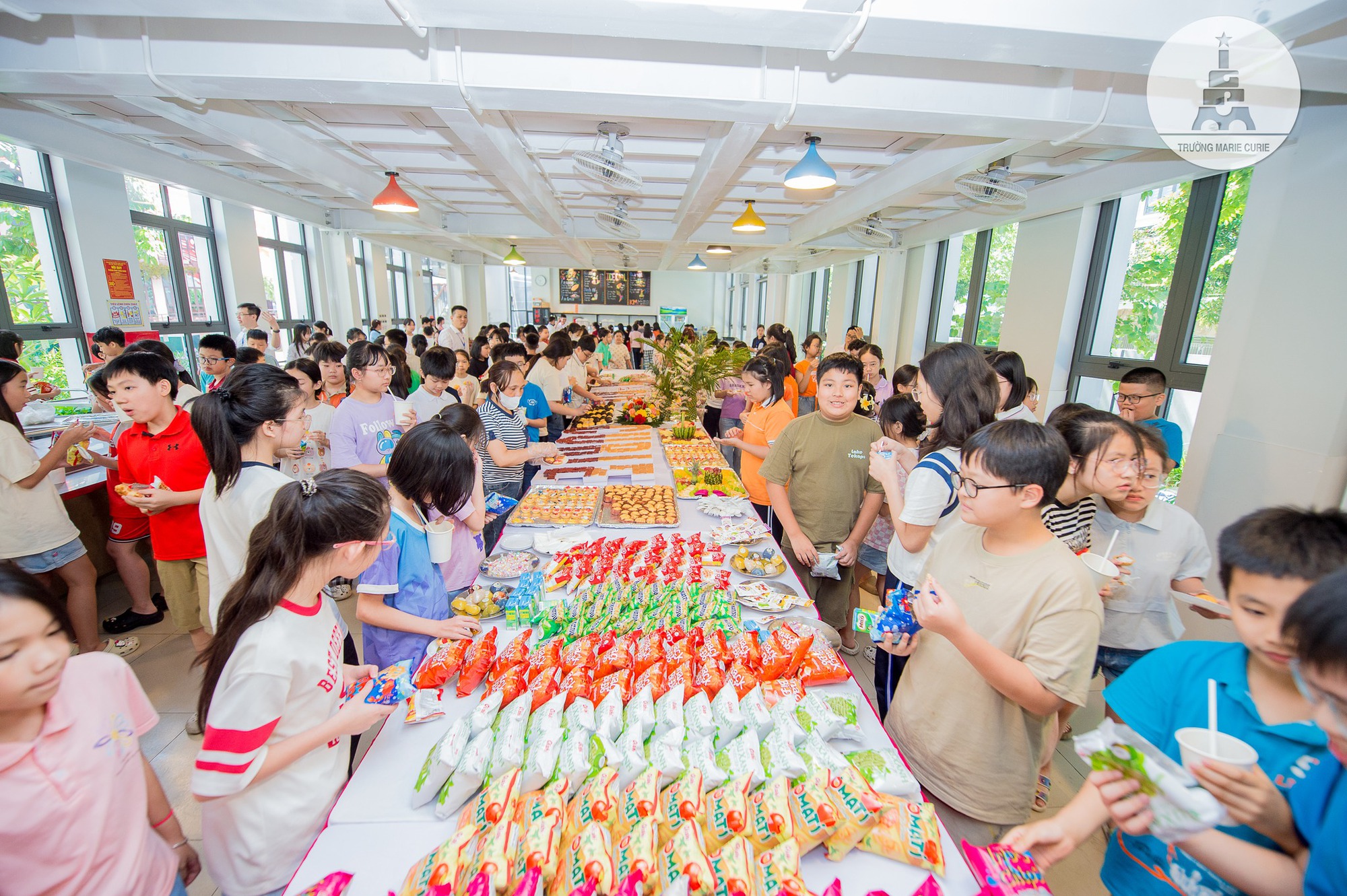 Ngôi trường luôn trong "top yêu thích" của phụ huynh Hà Nội chiêu đãi buffet như khách sạn 5 sao cho sĩ tử dự tuyển lớp 6- Ảnh 10.