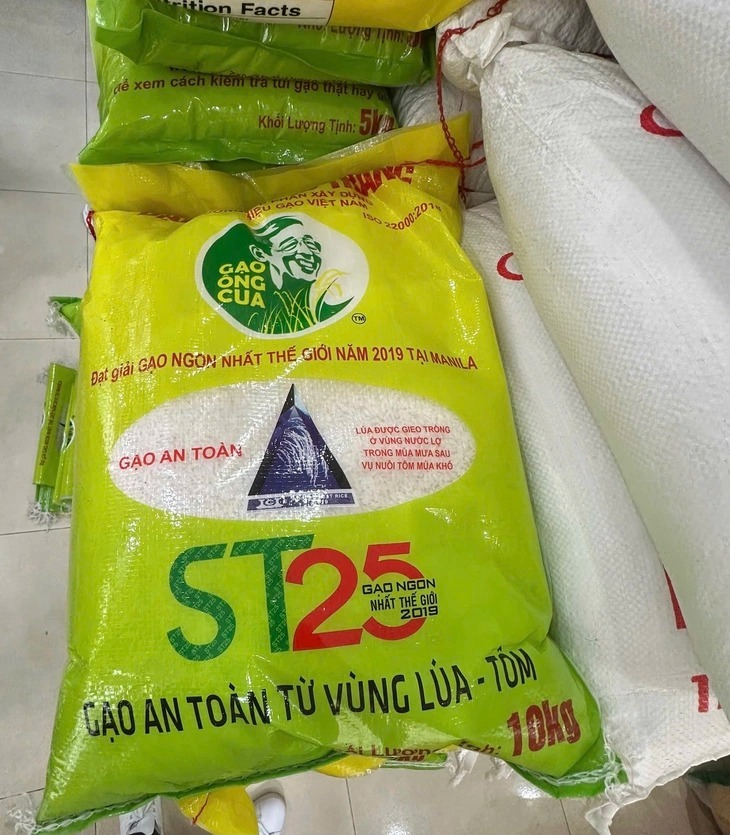 "Cha đẻ" của "gạo ngon nhất thế giới" chia sẻ cách phân biệt gạo ST25 thật, giả- Ảnh 1. "Cha đẻ" của "gạo ngon nhất thế giới" chia sẻ cách phân biệt gạo ST25 thật, giả- Ảnh 1.