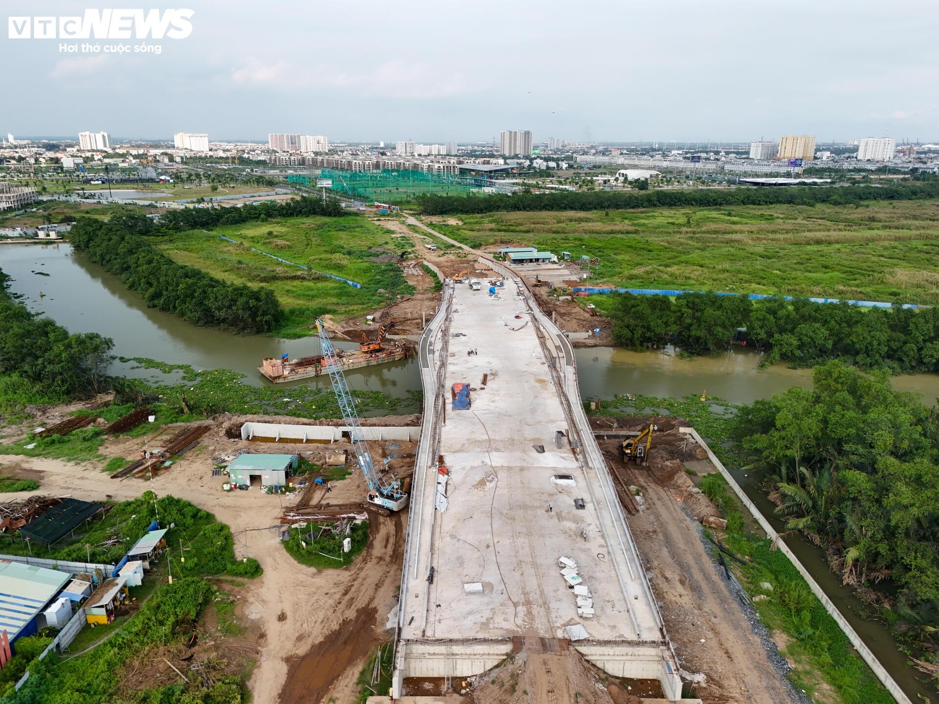 Tuyến đường Liên Phường sắp về đích, giảm áp lực giao thông khu Đông TP.HCM- Ảnh 8. Tuyến đường Liên Phường sắp về đích, giảm áp lực giao thông khu Đông TP.HCM- Ảnh 8.