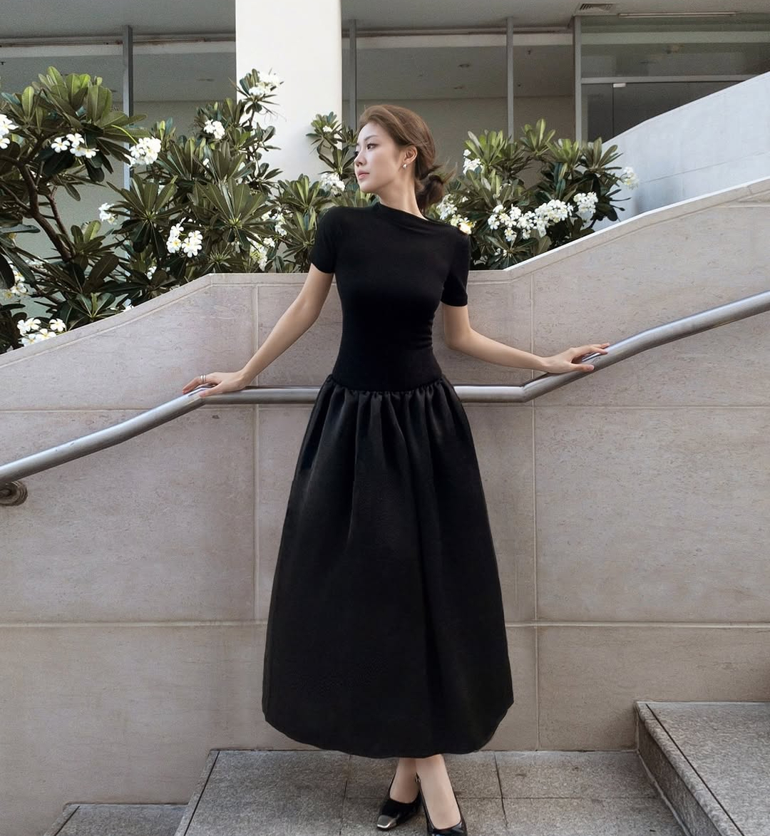 Viral khoảnh khắc Đỗ Hà đi chợ cùng bạn trai thiếu gia, netizen 