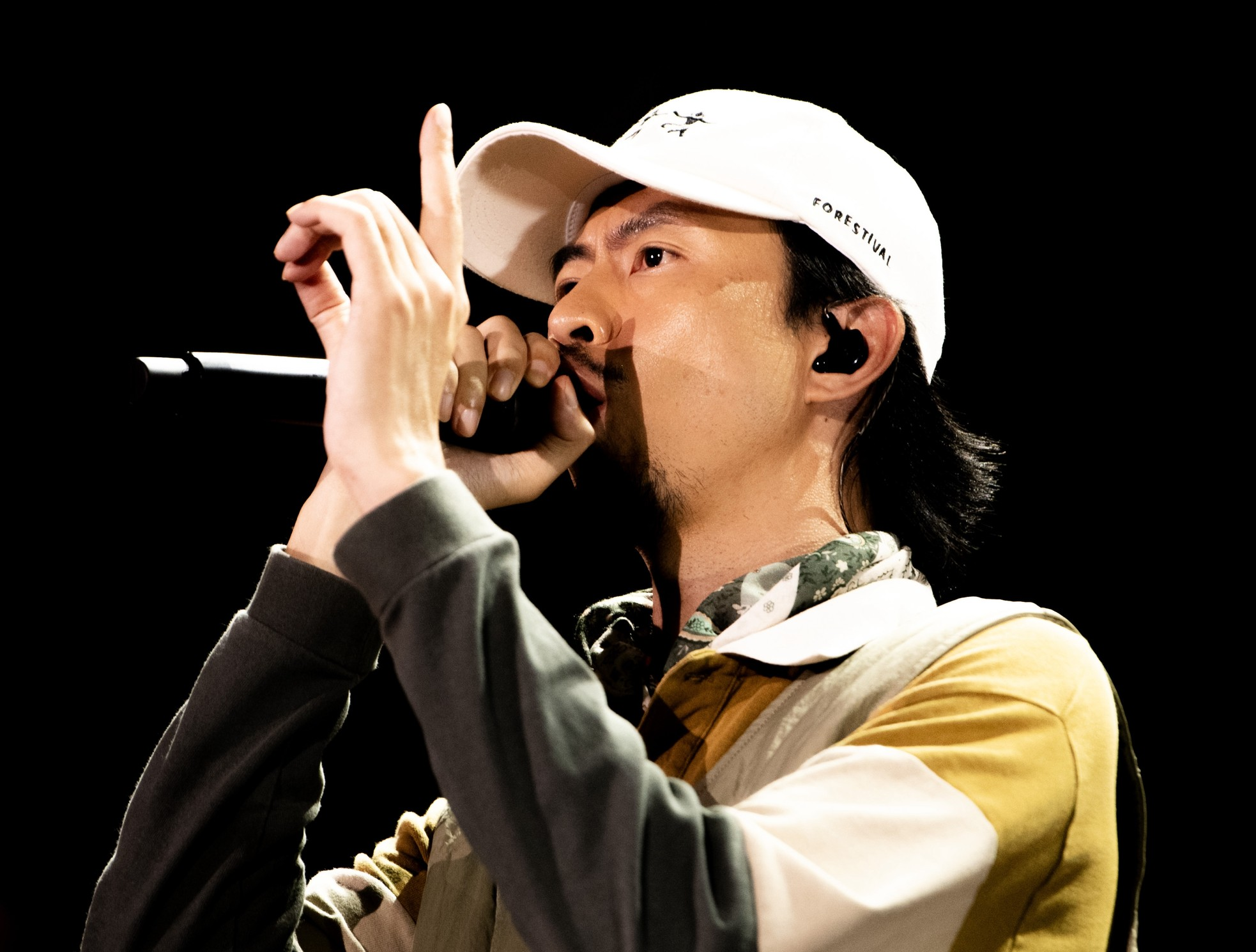 Show diễn có Hà Anh Tuấn - Đen Vâu bị chỉ trích thiếu chuyên nghiệp, khán giả bức xúc kể loạt trải nghiệm "chê nặng"- Ảnh 2.
