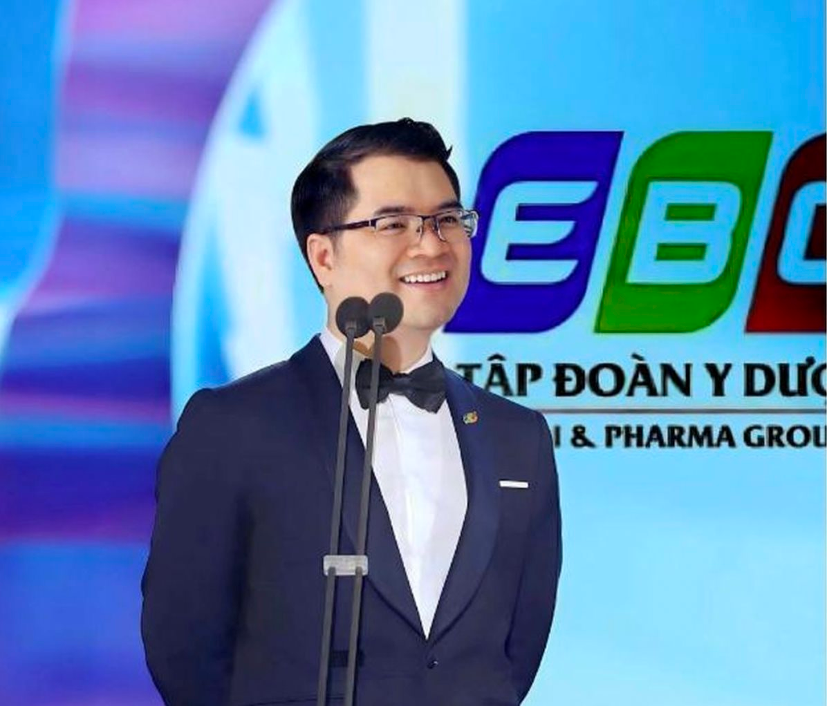 DN vừa bị khởi tố vì sản xuất kem chống nắng giả cho công ty chồng Đoàn Di Băng: Ai đứng sau?- Ảnh 3. DN vừa bị khởi tố vì sản xuất kem chống nắng giả cho công ty chồng Đoàn Di Băng: Ai đứng sau?- Ảnh 3.