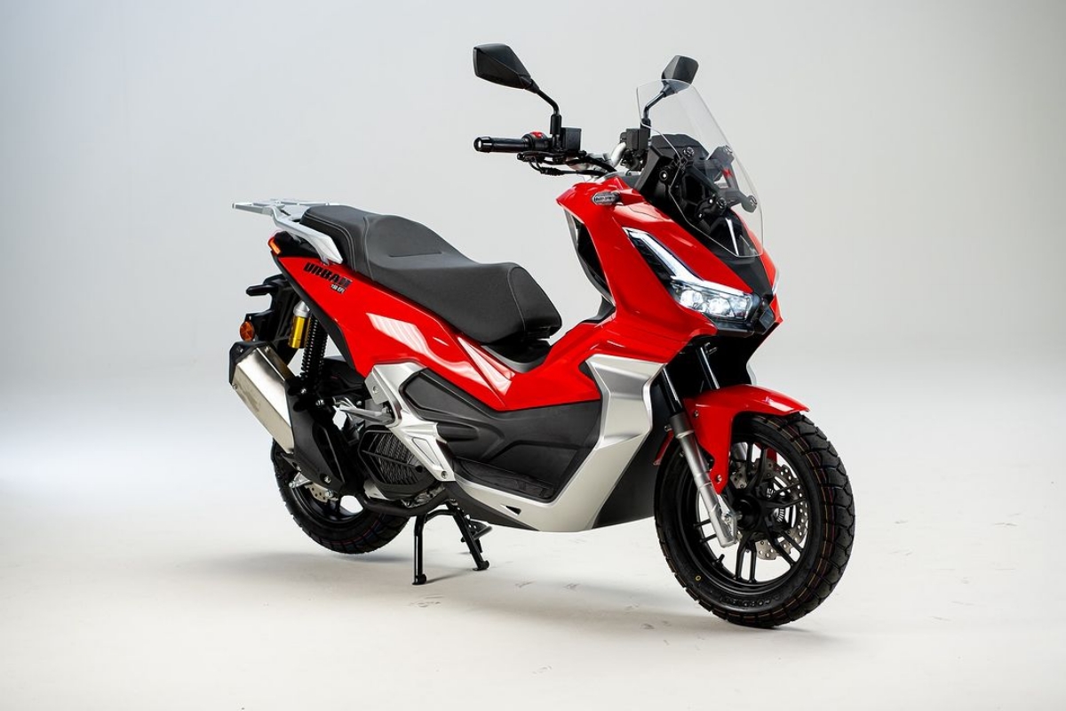 Xe ga thiết kế phá cách, bình xăng lớn gấp đôi Honda SH, trang bị loạt công nghệ vượt tầm phân khúc- Ảnh 2. Xe ga thiết kế phá cách, bình xăng lớn gấp đôi Honda SH, trang bị loạt công nghệ vượt tầm phân khúc- Ảnh 2.