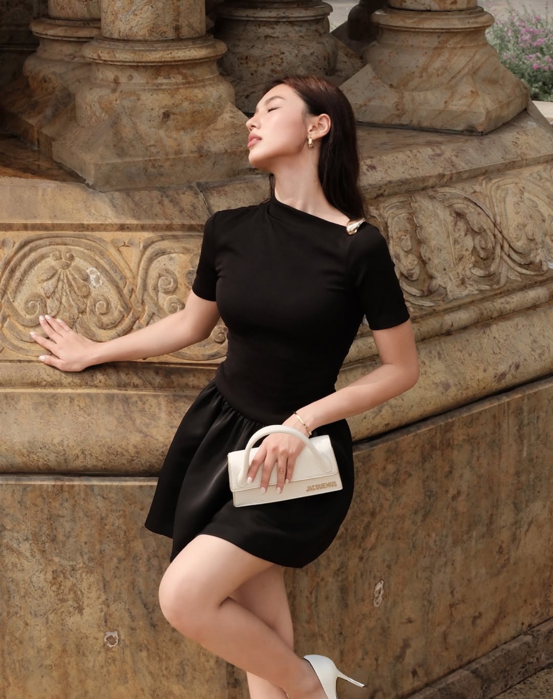 Viral khoảnh khắc Đỗ Hà đi chợ cùng bạn trai thiếu gia, netizen 