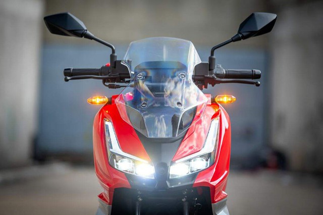 Xe ga thiết kế phá cách, bình xăng lớn gấp đôi Honda SH, trang bị loạt công nghệ vượt tầm phân khúc- Ảnh 1. Xe ga thiết kế phá cách, bình xăng lớn gấp đôi Honda SH, trang bị loạt công nghệ vượt tầm phân khúc- Ảnh 1.