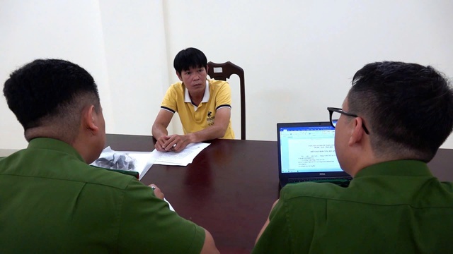 Huấn luyện viên Đặng Đạo và Nguyễn Tý vừa bị bắt tạm giam đã "ăn chặn" tiền như thế nào?- Ảnh 2. Huấn luyện viên Đặng Đạo và Nguyễn Tý vừa bị bắt tạm giam đã "ăn chặn" tiền như thế nào?- Ảnh 2.